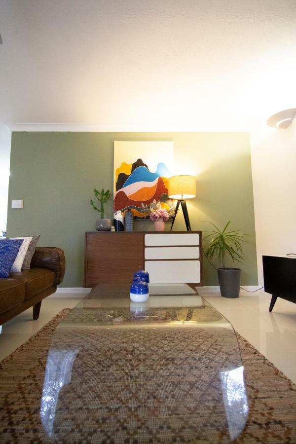 66 Martyn Street Apartment Cairns Bagian luar foto